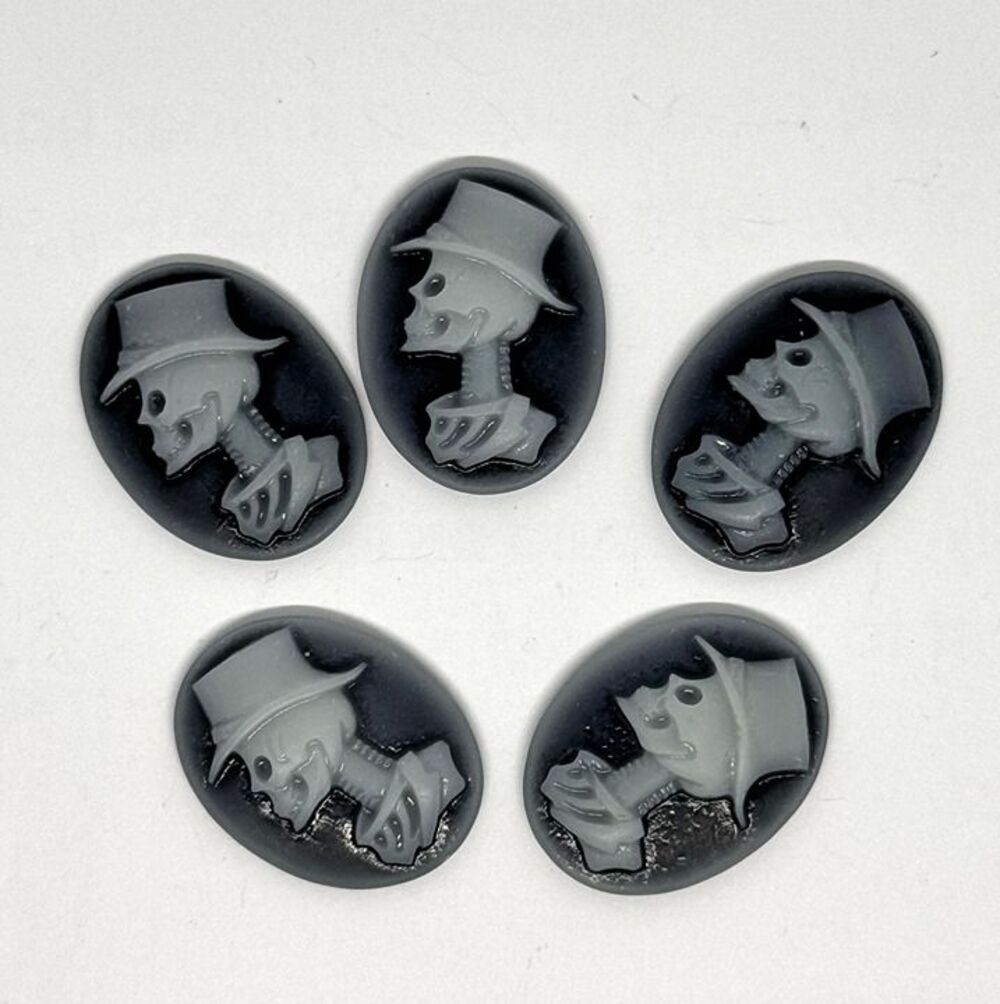 5pcs Beads for Jewelry #22219 Black Skeleton Cabochon